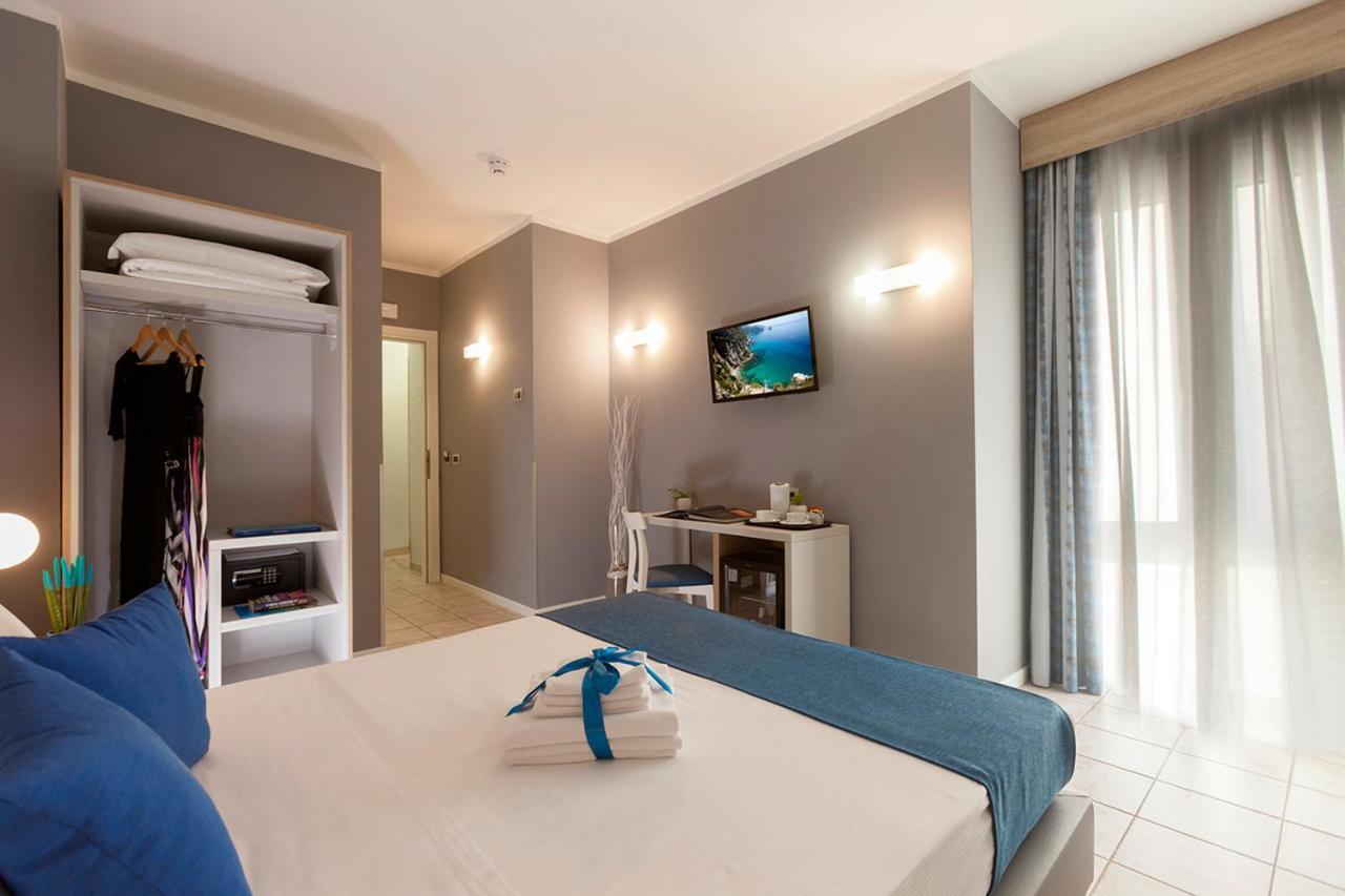 Bike&Boat Argentario Hotel بورتو سانتو ستيفانو المظهر الخارجي الصورة
